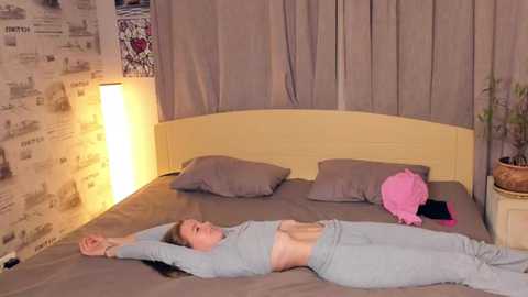 tienknous @ stripchat on 20251018