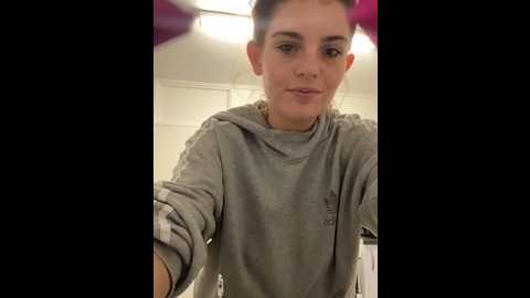 camwithchlox @ stripchat on 20251019