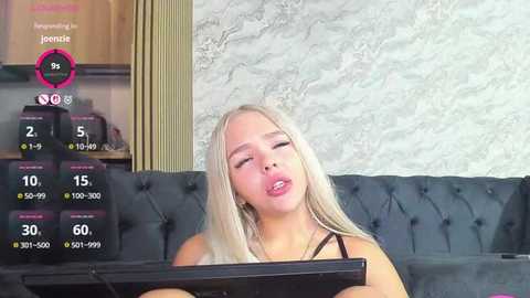 daisy_abby03 @ stripchat on 20251019