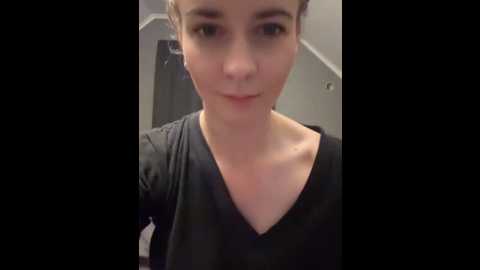 ellieen @ stripchat on 20251019