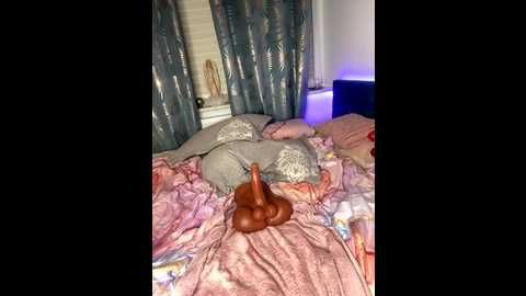 hotlivv69 @ stripchat on 20251019