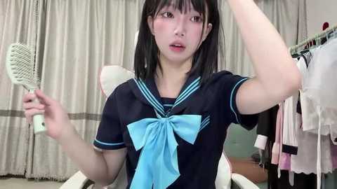 yiyi_707 @ stripchat on 20251019