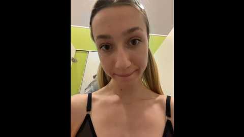 lia__love @ stripchat on 20251020
