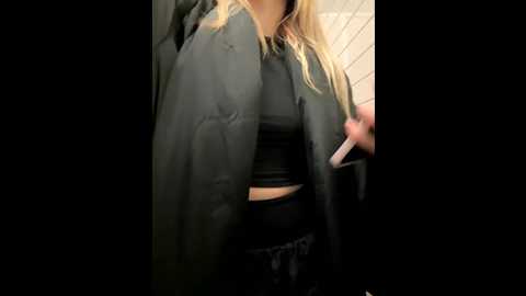 loraadoll @ stripchat on 20251020