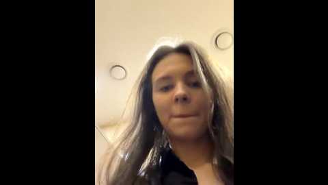 milabee @ stripchat on 20251020