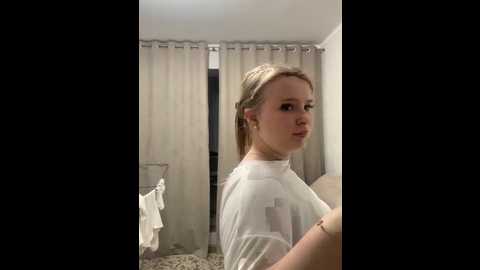 amy_sky_ @ stripchat on 20251021