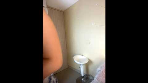 ariaheavenss @ stripchat on 20251021