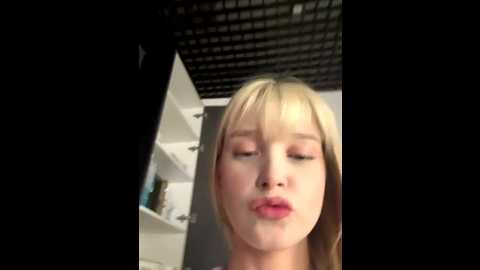 bellasecrett @ stripchat on 20251021