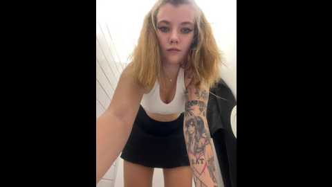 holy_tereza @ stripchat on 20251021