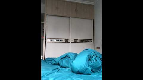 mile_m @ stripchat on 20251021