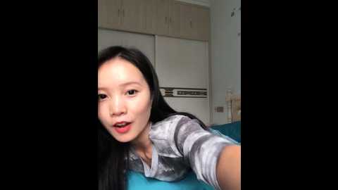 mile_m @ stripchat on 20251021