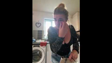 mimimaee @ stripchat on 20251021