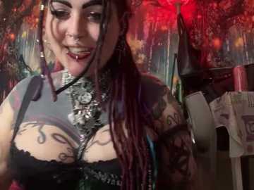 nyxvelon @ stripchat on 20251021