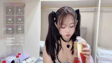 yueyue2003 @ stripchat on 20251021