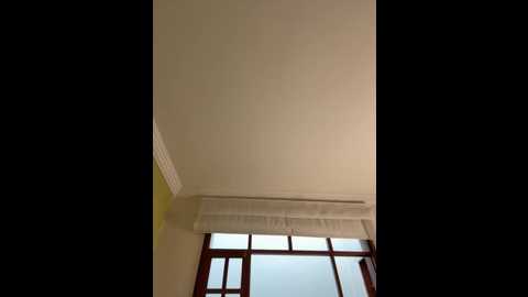 aurora_divine @ stripchat on 20251022