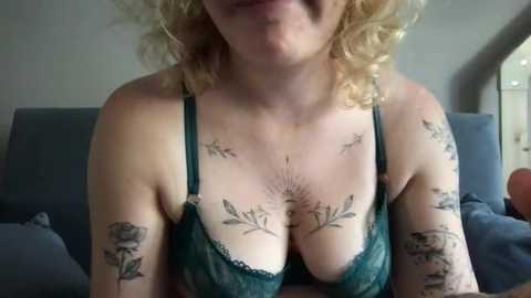 dirtyalexis @ stripchat on 20251022
