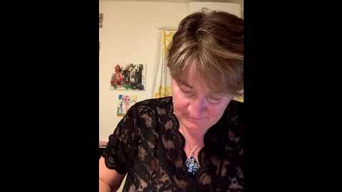 milf_love_fist99 @ stripchat on 20251022