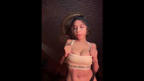 queentaraf999 @ stripchat on 20251022