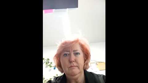 terezavelvet @ stripchat on 20251022