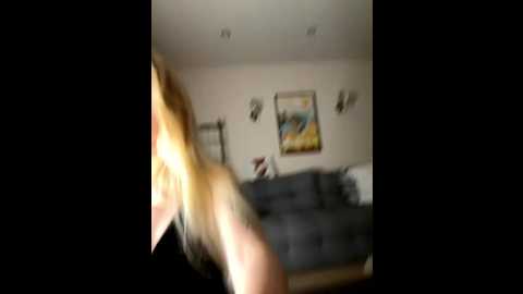 vladamais @ stripchat on 20251022