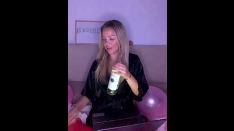 bellablows @ stripchat on 20251023