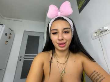 blueeyes_bb @ stripchat on 20251023