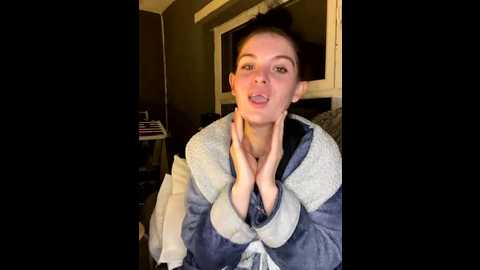 camwithchlox @ stripchat on 20251023