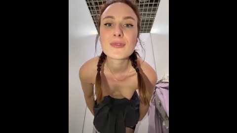 dina_tease @ stripchat on 20251023