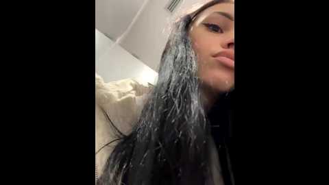 ilariea_girl @ stripchat on 20251023