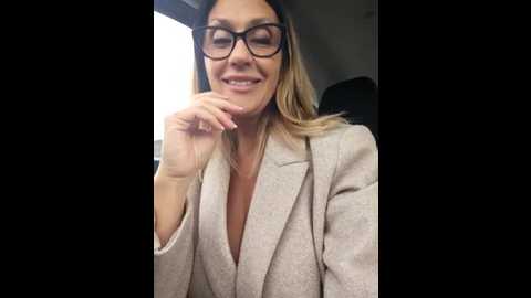 jasminenoir2 @ stripchat on 20251023