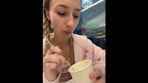 lia__love @ stripchat on 20251023