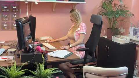 legslong @ stripchat on 20251024