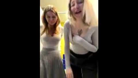 littlebitchesss @ stripchat on 20251024