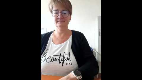 milf_love_fist99 @ stripchat on 20251024