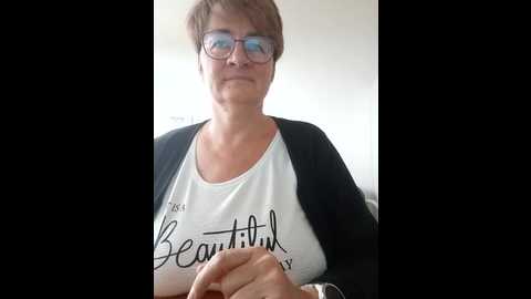 milf_love_fist99 @ stripchat on 20251024