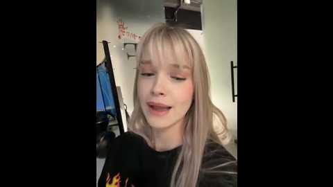 bellasecrett @ stripchat on 20251025