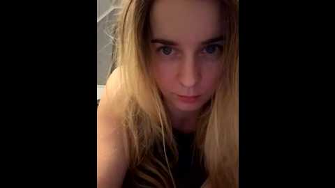 ellieen @ stripchat on 20251025