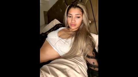 honeyyyxo @ stripchat on 20251025