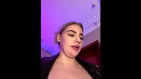 hugeboobsalice @ stripchat on 20251025