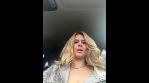 love_bri @ stripchat on 20251025