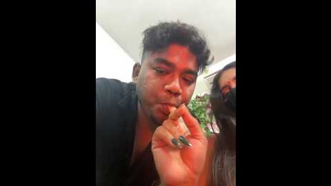 v_hot_sweti @ stripchat on 20251025