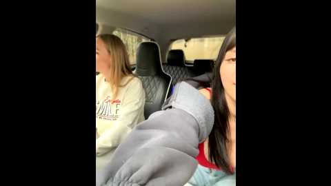 julliavegas @ stripchat on 20251026