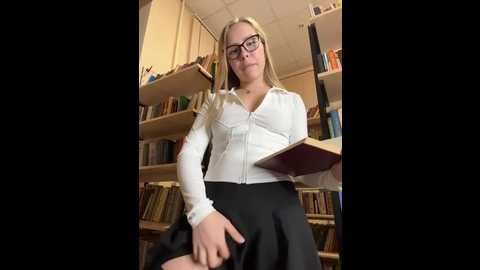 liza_risky @ stripchat on 20251026