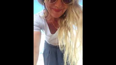 melody73 @ stripchat on 20251026