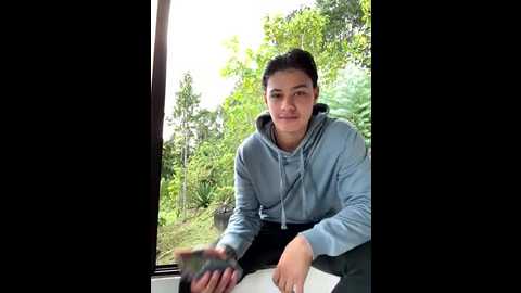 rose_andres @ stripchat on 20251026