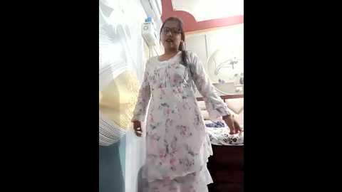 urvashi01224 @ stripchat on 20251026