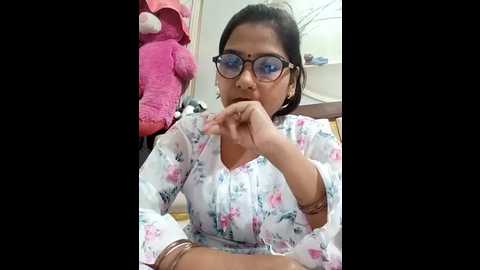 urvashi01224 @ stripchat on 20251026
