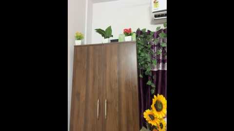 v_hot_sweti @ stripchat on 20251026