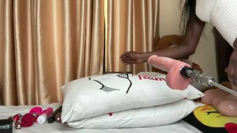 audreyspanksfuck_ @ stripchat on 20251027