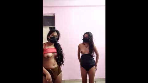 hot_komaal @ stripchat on 20251027